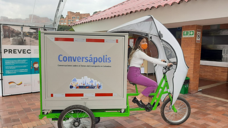 Conversápolis Conversaciones sobre el futuro del transporte en Colombia